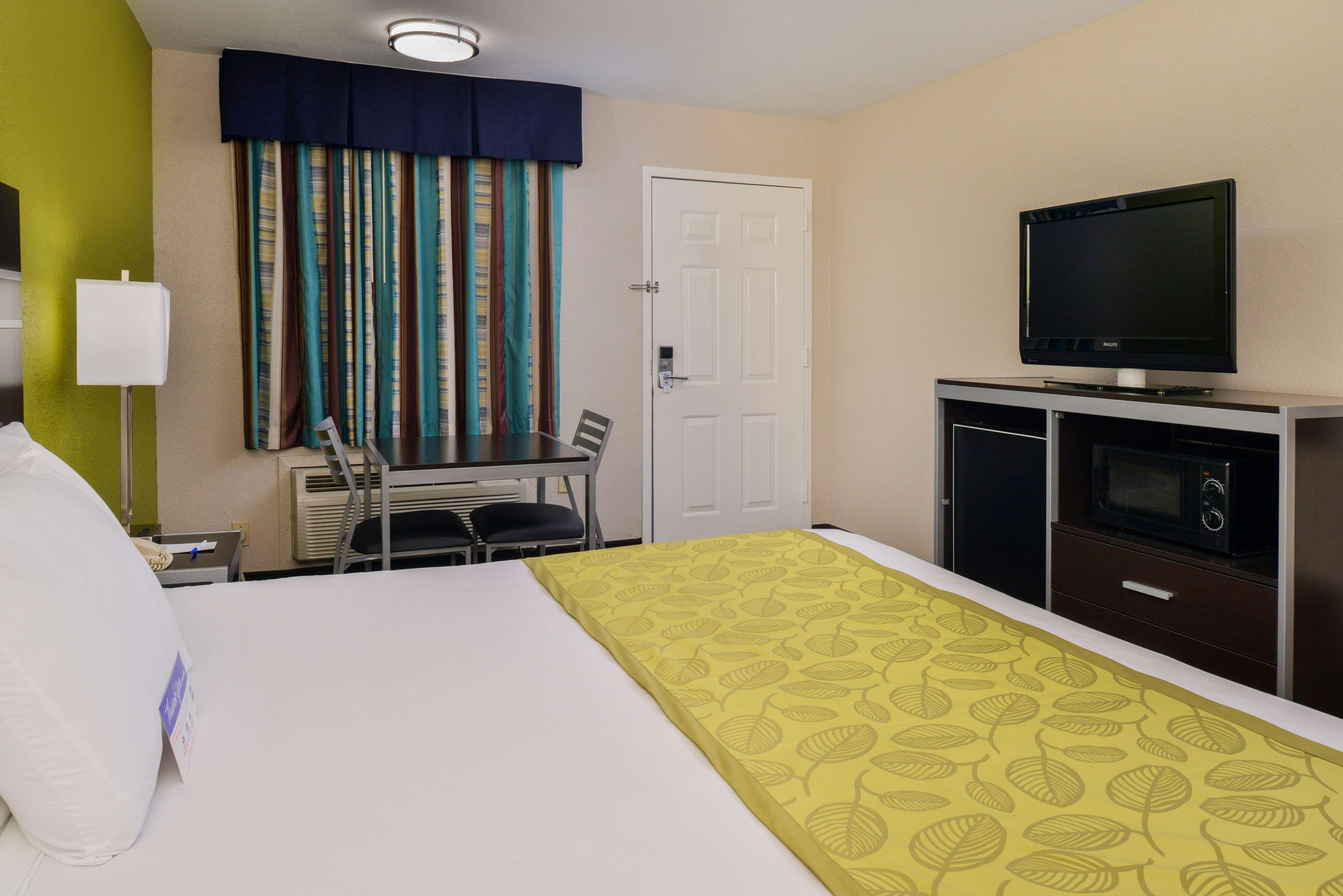 Americas Best Value Inn Pasadena Exterior foto